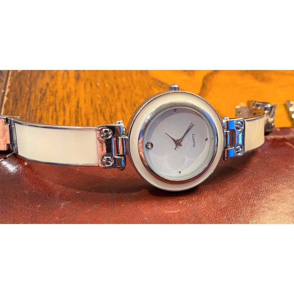Women's 34mm Silver Tone Quartz Watch With Enamel Accents